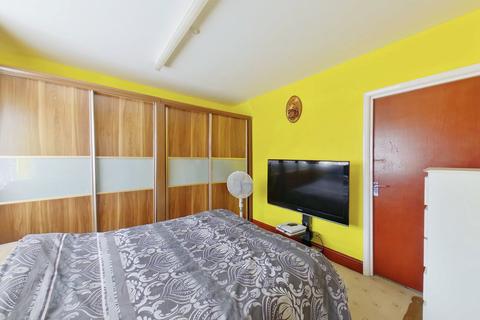 68 Avon Road, Greenford, UB6 9JD