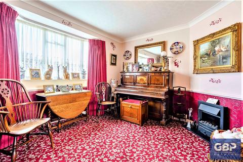 18 Greenwood Avenue, Dagenham, RM10 7DL