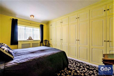 18 Greenwood Avenue, Dagenham, RM10 7DL