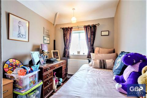 18 Greenwood Avenue, Dagenham, RM10 7DL