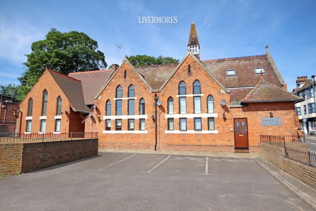 Church Court, West Hill, Dartford 3 bed apartment £250,000