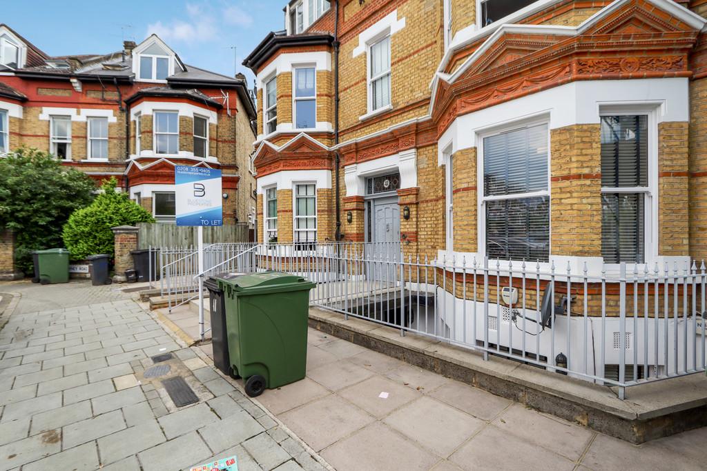 Tierney Road, Streatham Hill 1 bed flat £1,499 pcm (£346 pw)