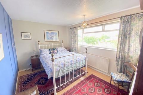 19 Broadway, Warminster, BA12 8EB