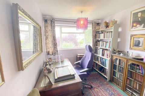 19 Broadway, Warminster, BA12 8EB