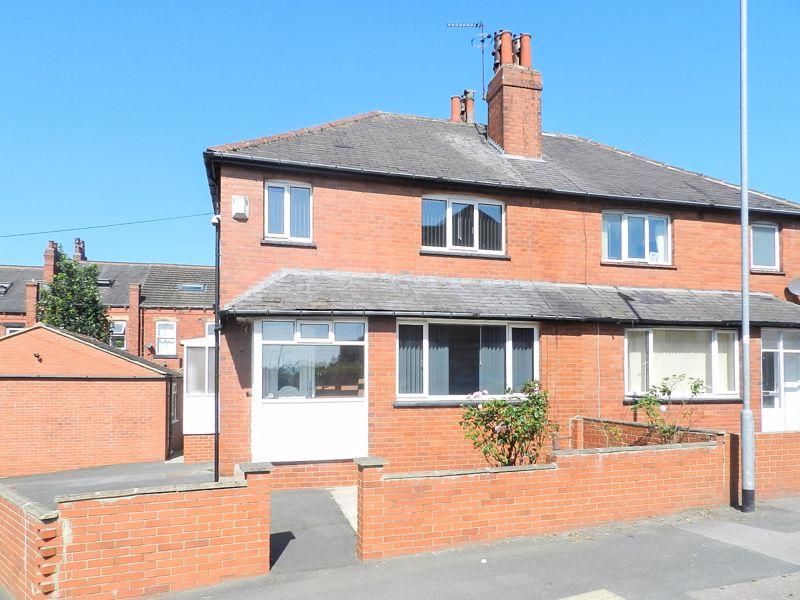 Headingley Mount, Leeds 3 bed semidetached house £1,200 pcm (£277 pw)