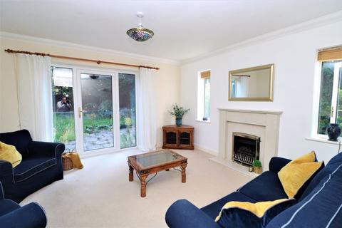 4 Dove Close, Walsall, WS1 2LR