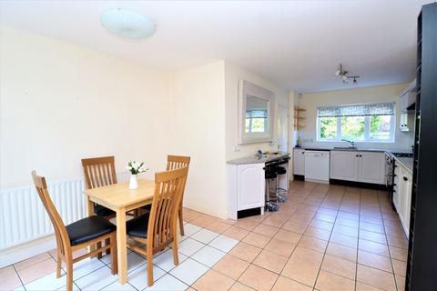 4 Dove Close, Walsall, WS1 2LR
