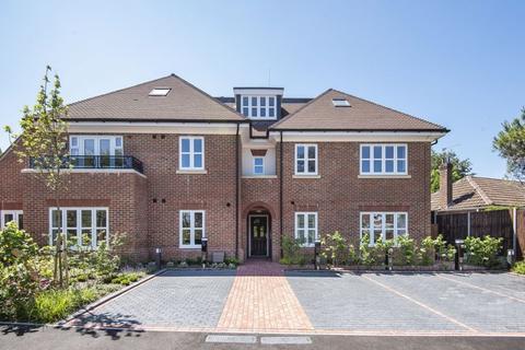 Flat 2, 55 Hillcrest Road, Purley, CR8 2JF