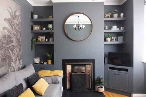 16 Gaen Street, Barry, CF62 6JZ