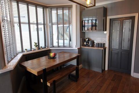 16 Gaen Street, Barry, CF62 6JZ