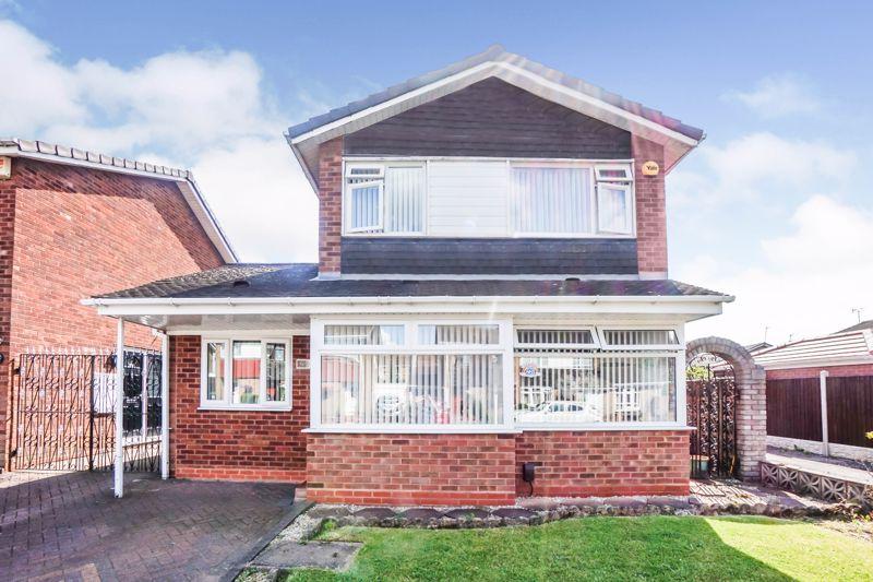 Oakley Avenue, Tipton 3 bed detached house £250,000