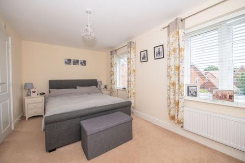 2 Bellows Close, Maresfield, Uckfield, TN22 2DN