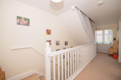 2 Bellows Close, Maresfield, Uckfield, TN22 2DN