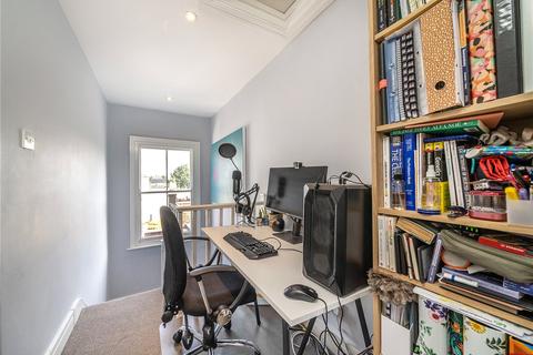 6b Whateley Road, London, SE22 9DB