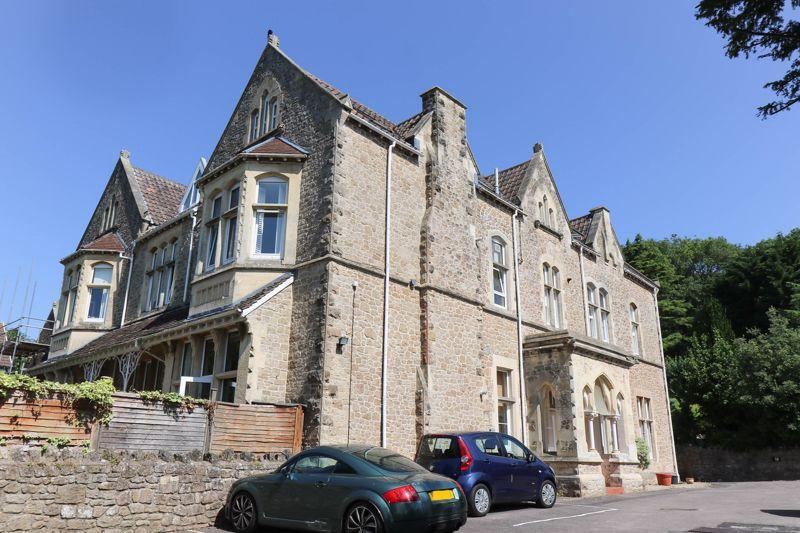 Castle Road, Clevedon 1 bed apartment £179,950