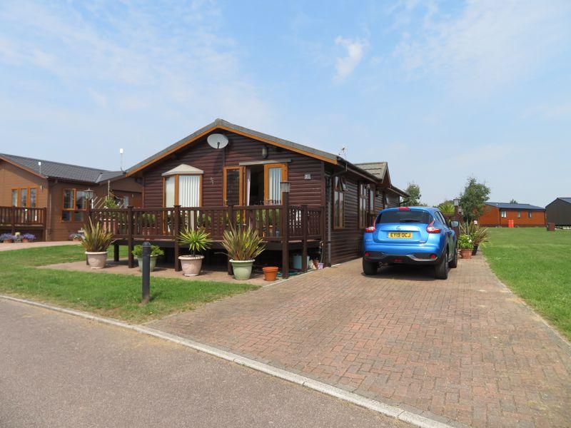 Seaview Avenue, West Mersea 2 bed lodge for sale £120,000