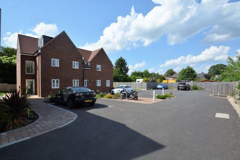 10 Bernard Barlow Close, Didcot, OX11 0FF