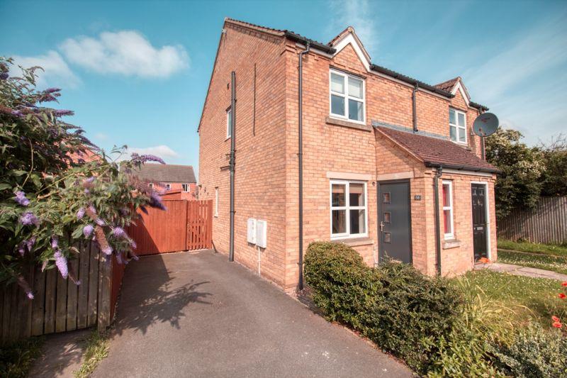 Dean Road, Scunthorpe 2 bed semidetached house £530 pcm (£122 pw)