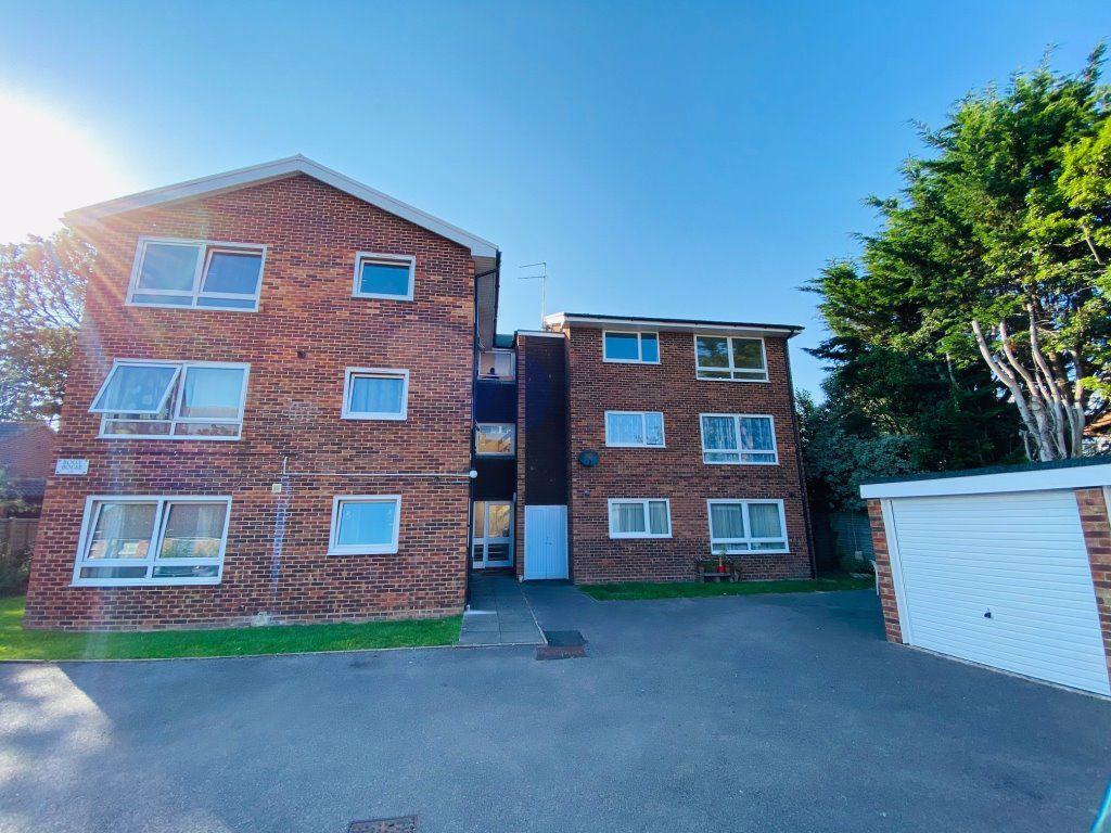 Holly House, Bognor Regis 1 bed flat £725 pcm (£167 pw)