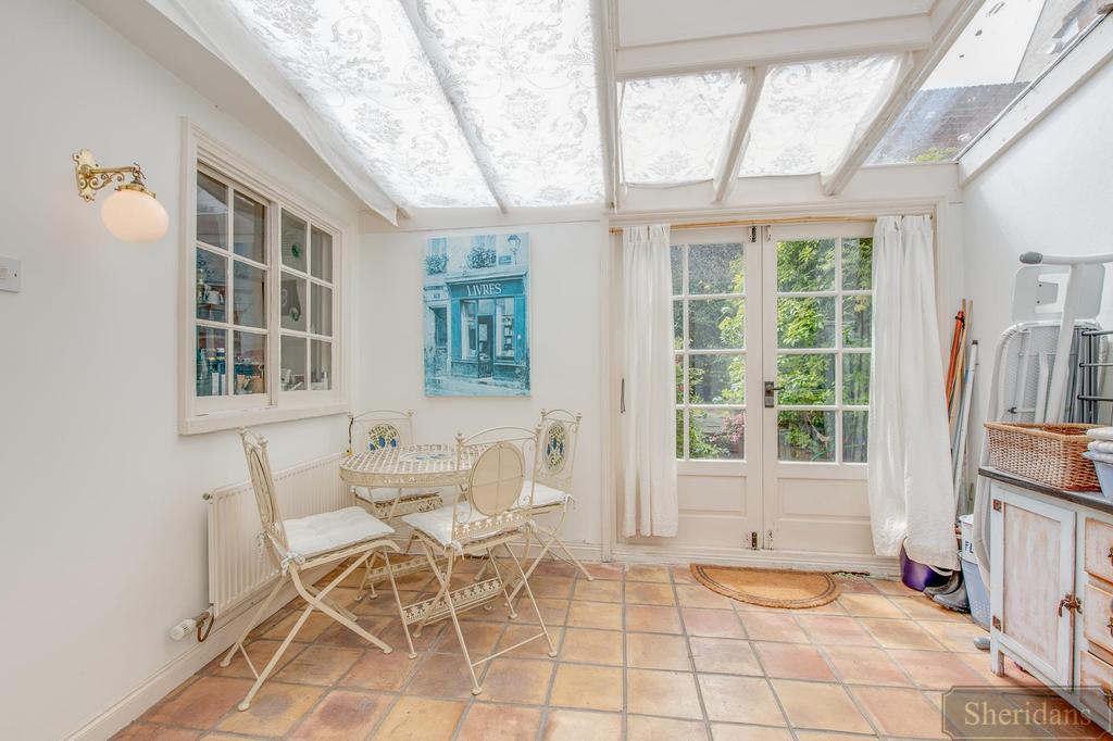 Churchgate Street, Bury St. Edmunds 2 bed terraced house £290,000