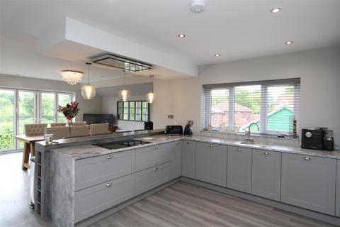 4 bedroom detached house for sale - Vicars Close, Thorpe Thewles, Stockton-On-Tees