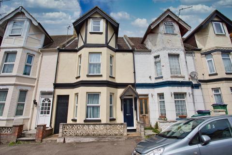 53 Linden Crescent, Folkestone, CT19 5SB