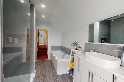 53 Linden Crescent, Folkestone, CT19 5SB