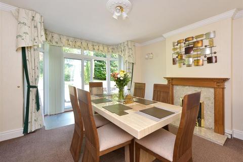 79 Banners Gate Road, Sutton Coldfield, B73 6TY