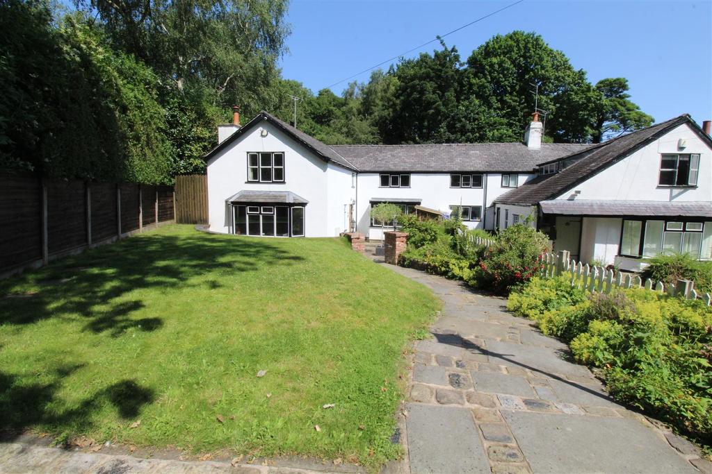 Roe Green, Worsley, Manchester 3 bed semidetached house £2,500 pcm