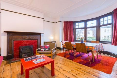 4 bedroom house to rent, NW2