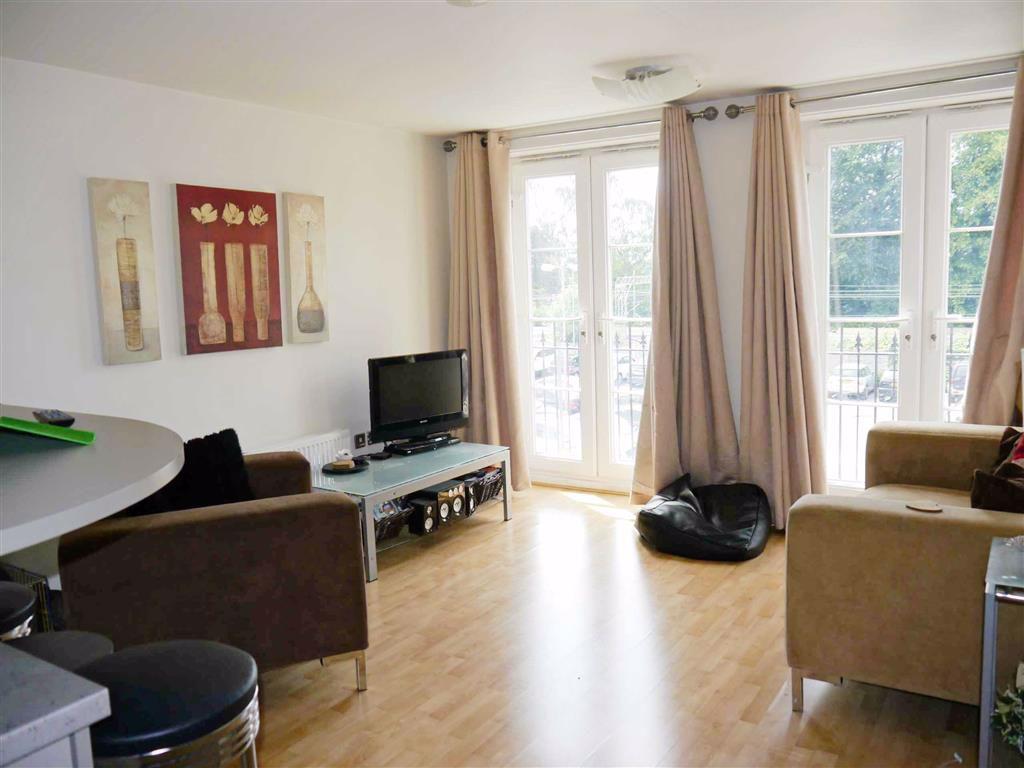 Royles Square, ALDERLEY EDGE 1 bed flat - £225,000