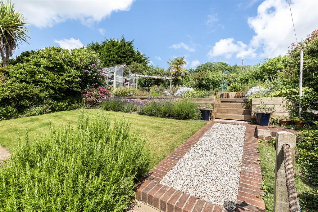 7. Rear Garden.jpg