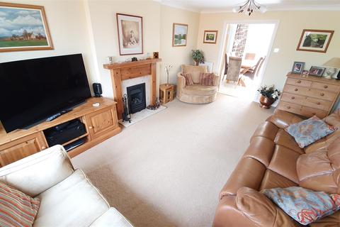 25 The Teasels, Bingham, Nottingham, NG13 8TY
