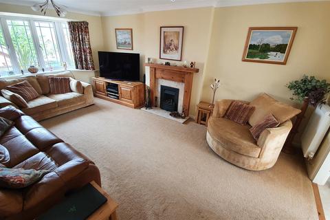 25 The Teasels, Bingham, Nottingham, NG13 8TY