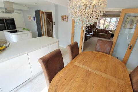 25 The Teasels, Bingham, Nottingham, NG13 8TY