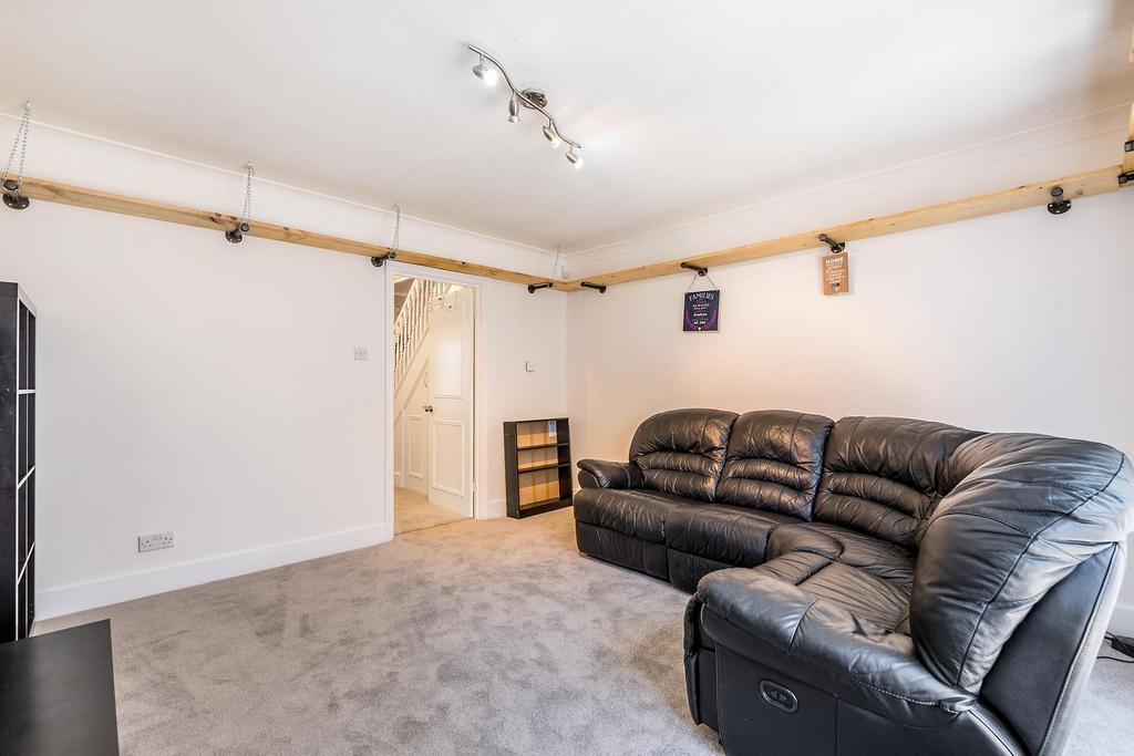 40 Elderwood Place SE27-5.JPG