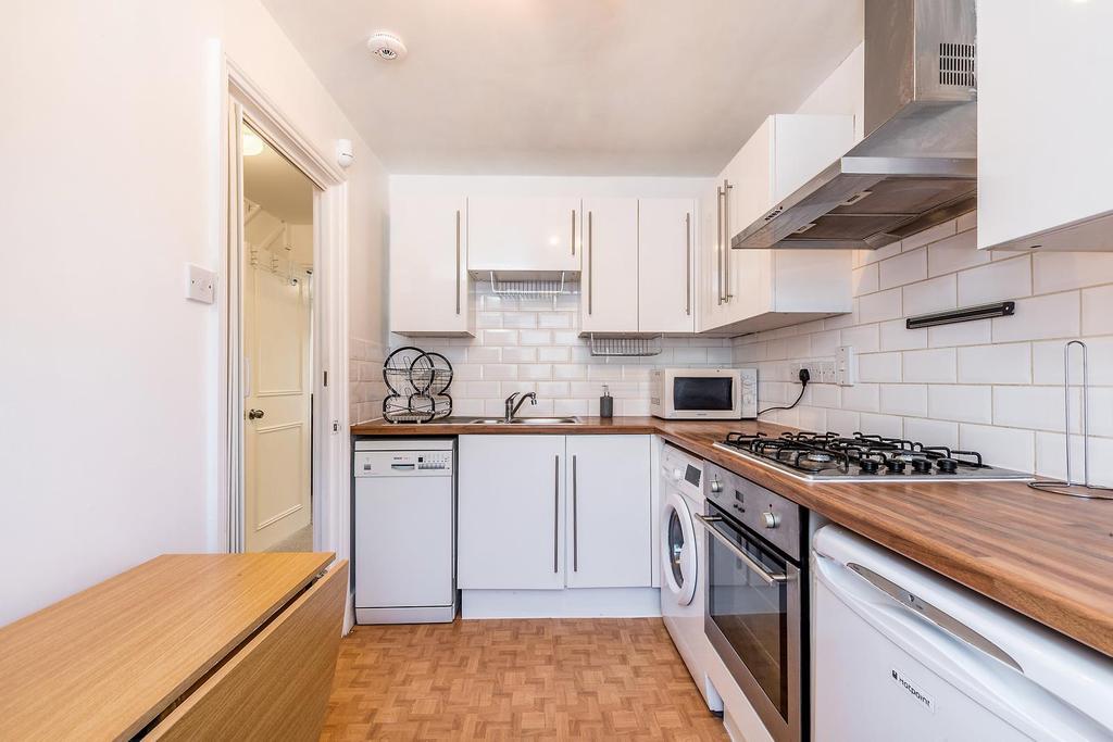 40 Elderwood Place SE27-7.JPG