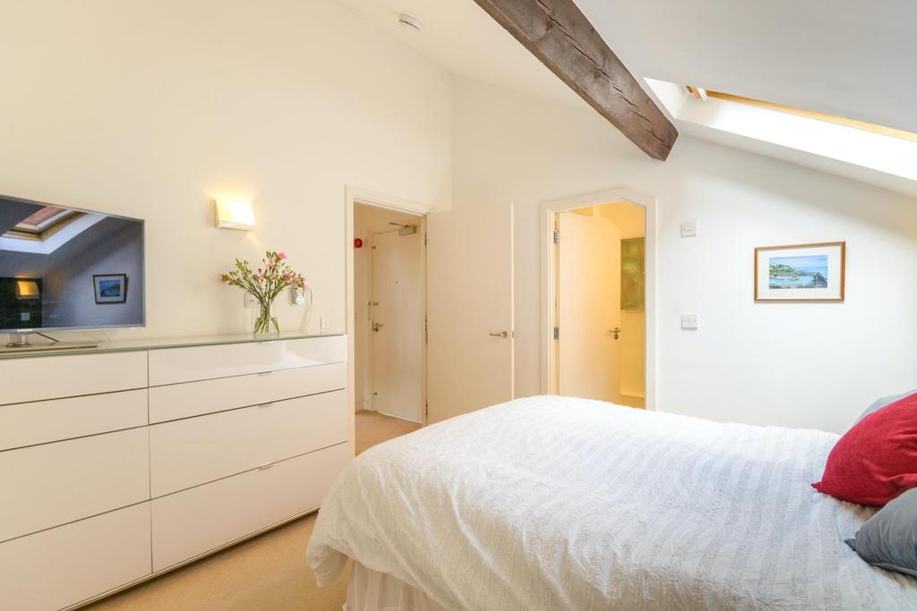EROTSGEKEHT71 - Bedroom B.jpg