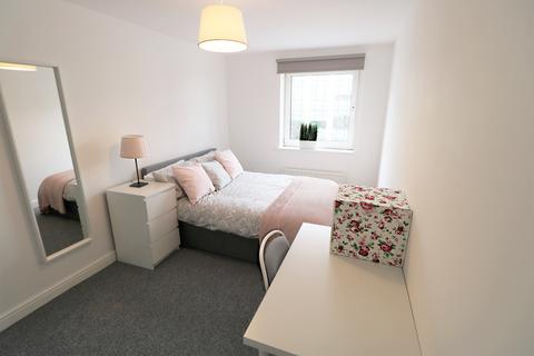 3 bedroom apartment to rent, 205 Clarendon Road, Leeds LS29DU