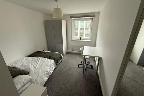 3 bedroom flat to rent, Flat 44, 205 Clarendon Road, Leeds, LS2 9DU