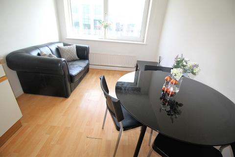 2 bedroom apartment to rent, 205 Clarendon Road, Leeds LS29DU