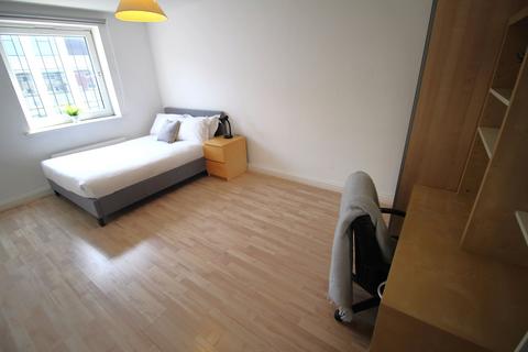 2 bedroom flat to rent, Flat 73, 205 Clarendon Road, Leeds, LS2 9DU