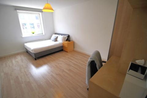2 bedroom flat to rent, Flat 73, 205 Clarendon Road, Leeds, LS2 9DU