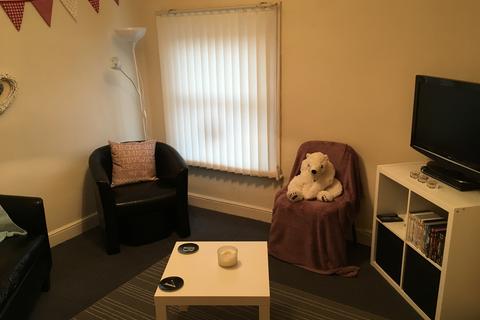 2 bedroom apartment to rent, 7 KELSO ROAD, Leeds LS2 9PR