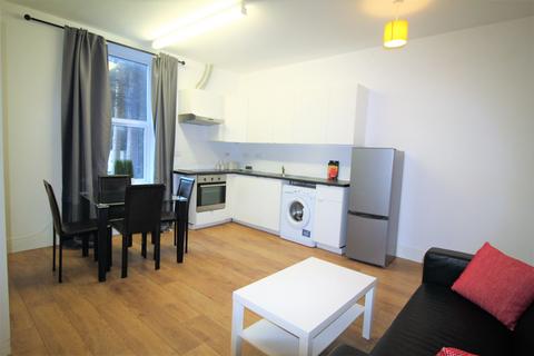 2 bedroom apartment to rent, Hyde Park Terrace, Leeds LS6 1BJ