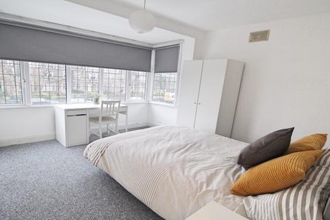 3 bedroom apartment to rent - Otley Road, Leeds LS6 3PX