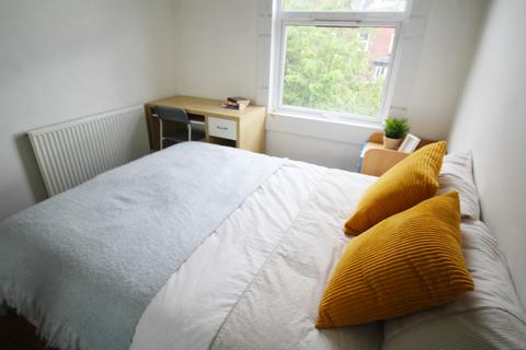 1 bedroom apartment to rent, Kelso Road, Leeds LS2 9PR