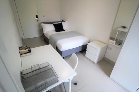 3 bedroom apartment to rent, Westmount 59-61 Clarendon Road, Leeds LS2 9NZ