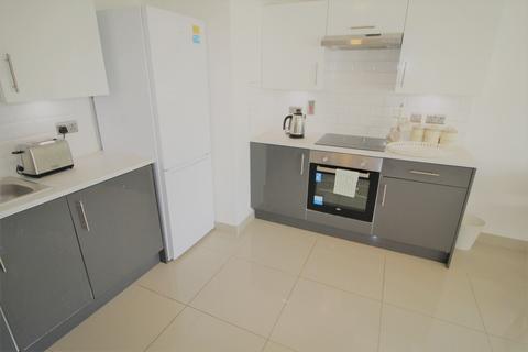 3 bedroom flat to rent, Flat 47, 205 Clarendon Road, Leeds, LS2 9DU