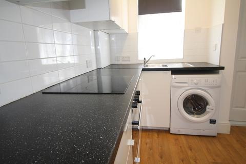 1 bedroom house to rent, 4 Harold Road, LS6 1PR